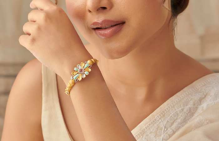 lightweight daily wear gold bangles